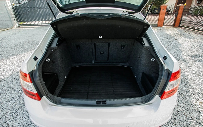Skoda Octavia cena 64900 przebieg: 224000, rok produkcji 2016 z Borne Sulinowo małe 704